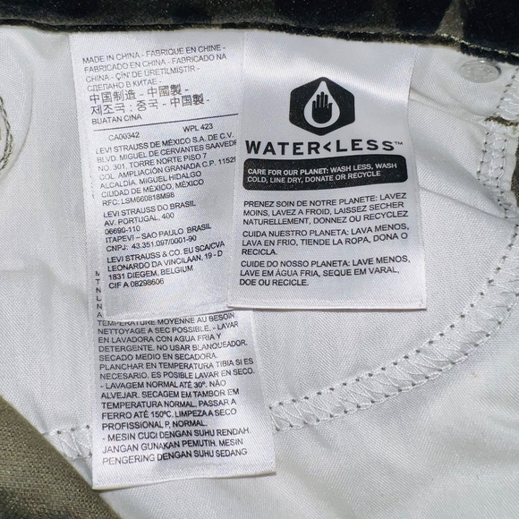 👖Levi's Sculpt 724 High Rise Cropped Velvet 'Jeans' | Size 30W (10) | NWT | $40 - Picture 7 of 8